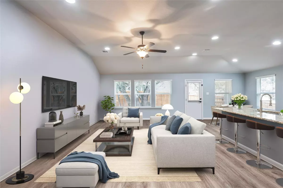 Lago Vista, TX 78645,2612 American DR