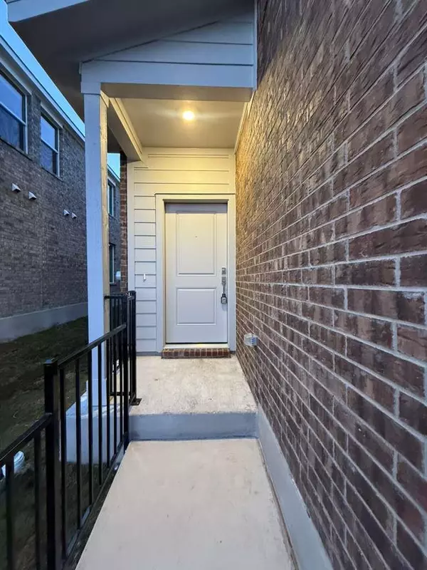 Pflugerville, TX 78660,17702 Sage Thrasher DR