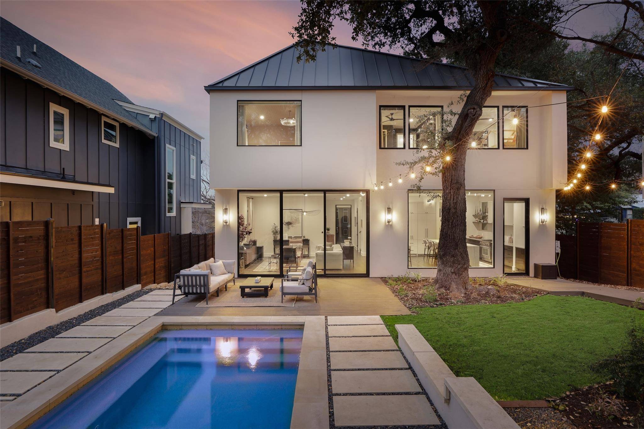 1105 W Monroe ST, Austin, TX 78704
