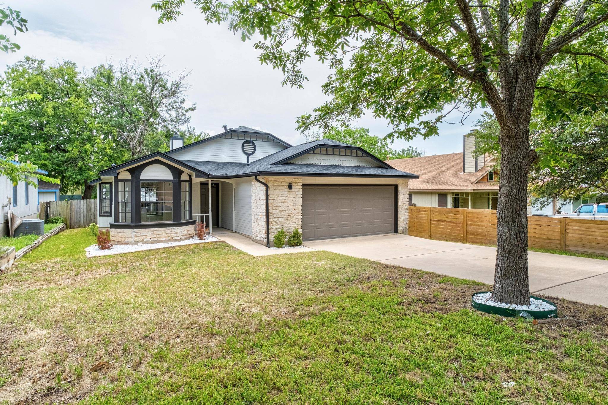 927 Peggotty PL, Austin, TX 78753