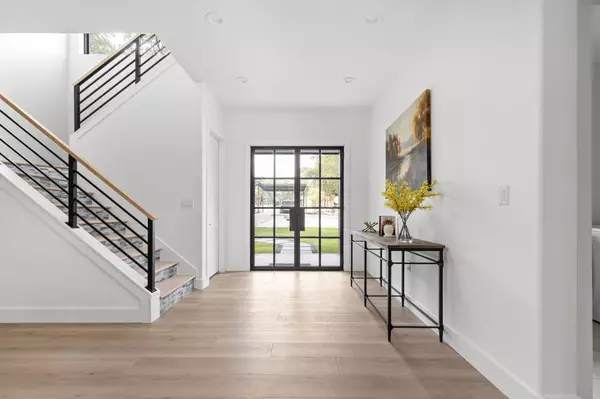 Austin, TX 78734,1105 Oak Hurst RD