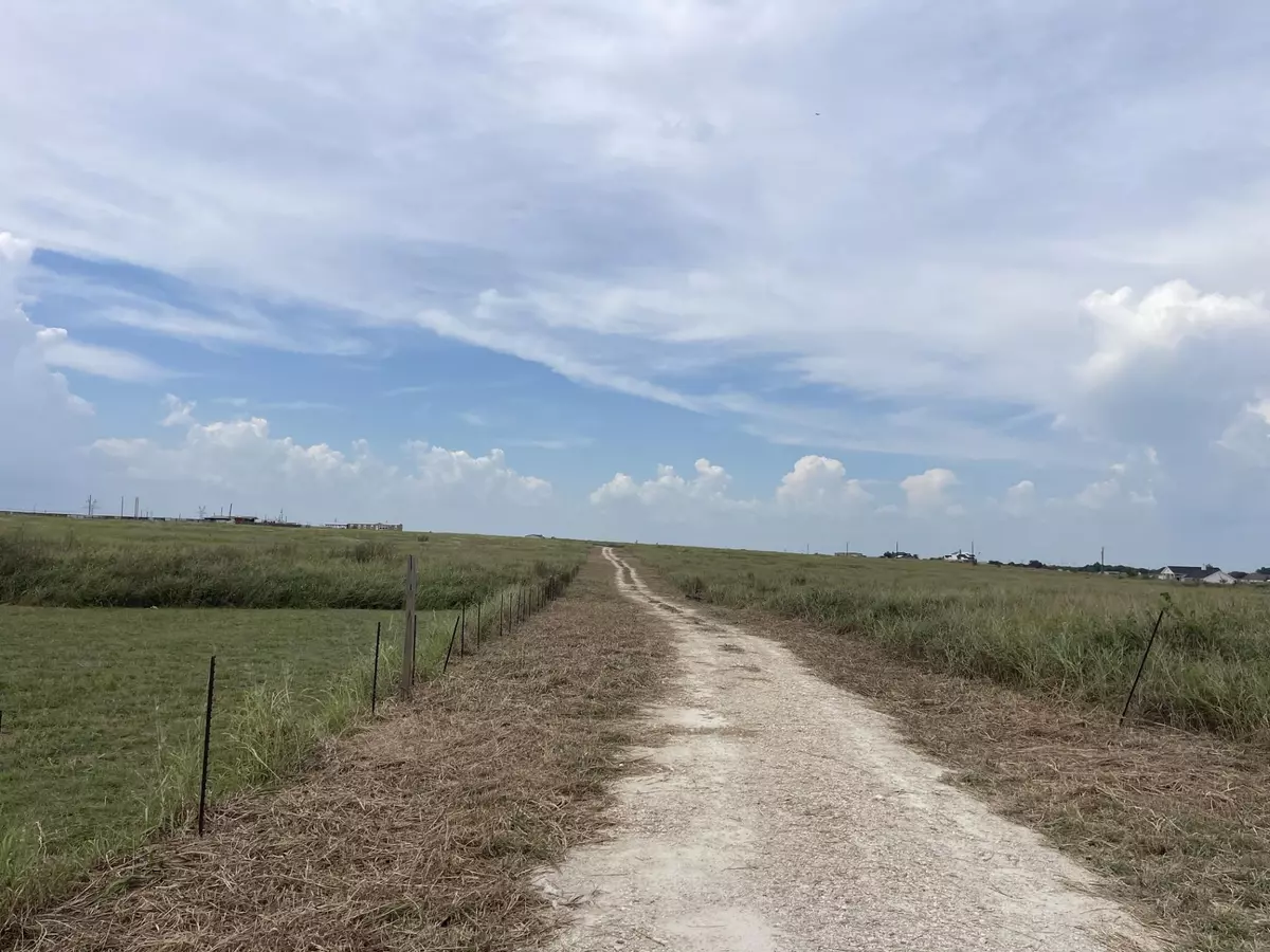 Granger, TX 76530,115 Dargahi PL