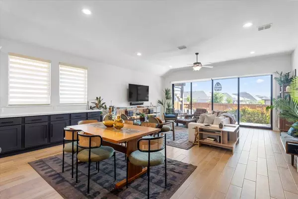 Austin, TX 78744,7905 Catbird LN