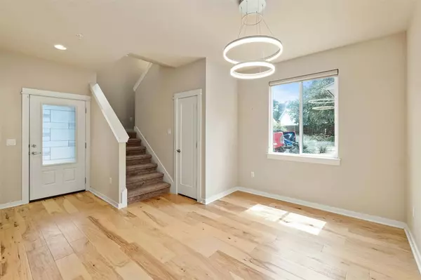 Austin, TX 78704,4008 Valley View RD #B