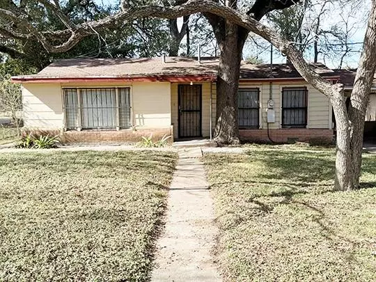 2520 S 6TH ST S, Austin, TX 78704