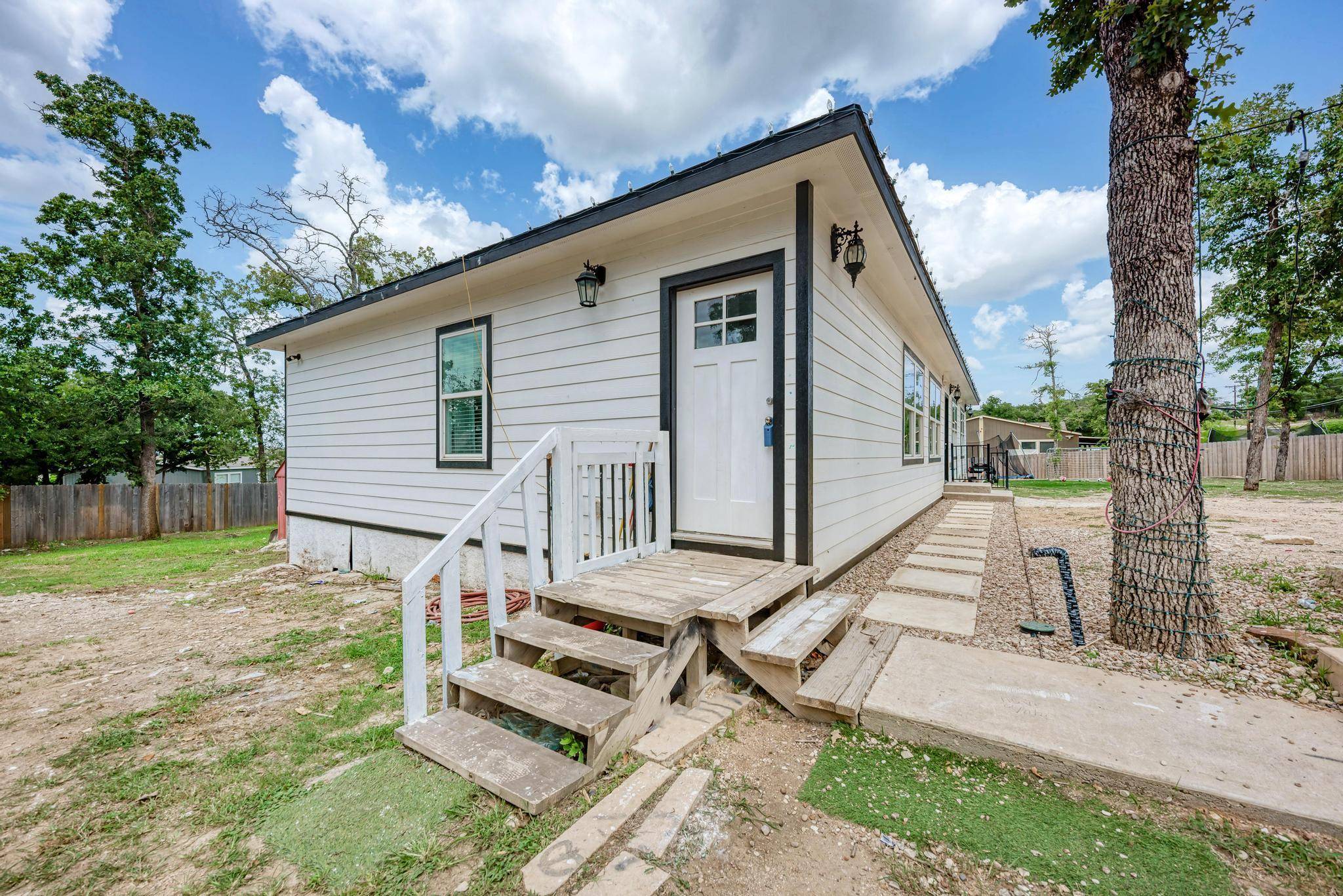 Elgin, TX 78621,114 Crepe Myrtle PKWY