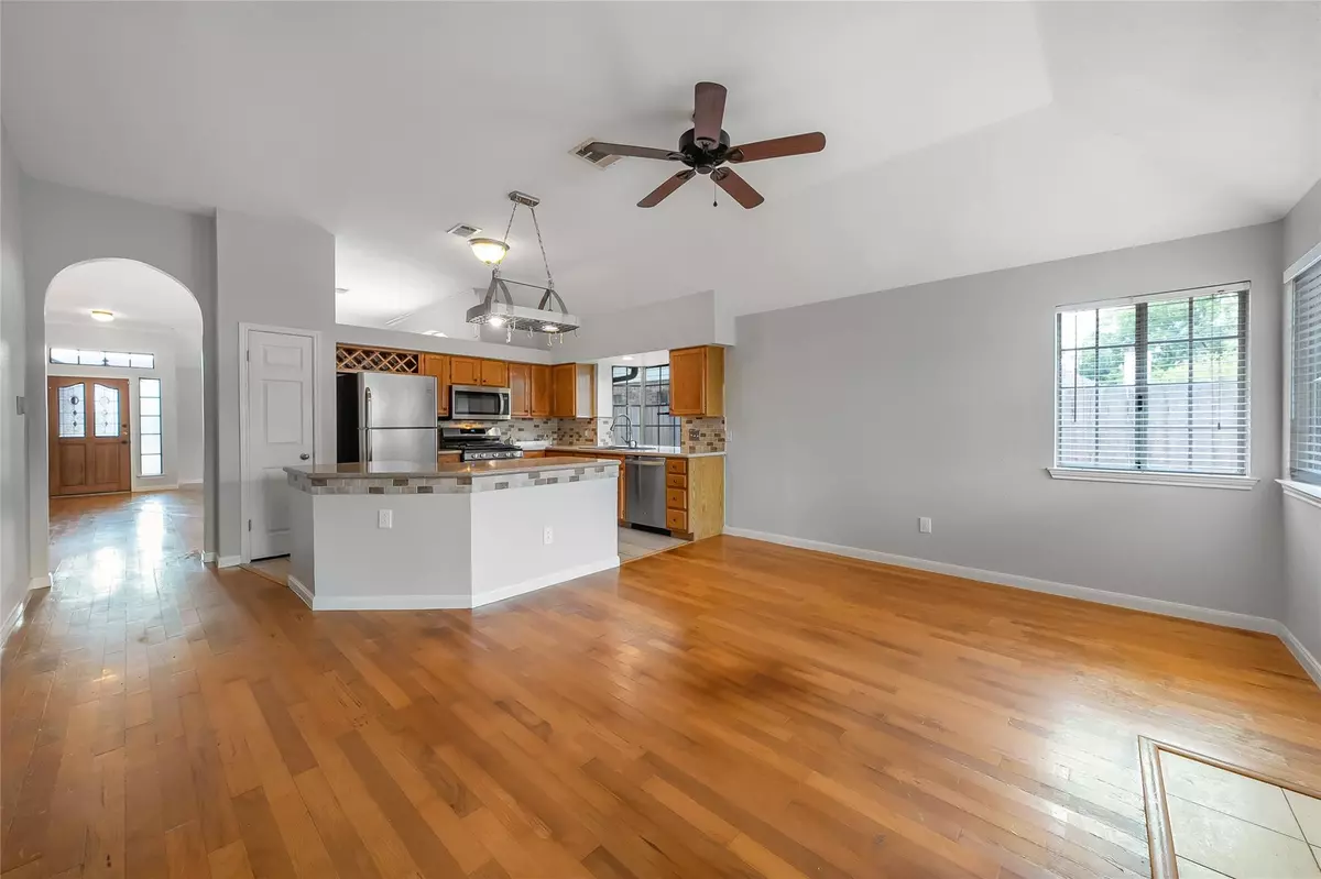 Leander, TX 78641,14916 Snelling DR