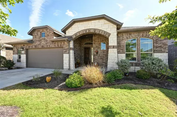 601 Baretta LOOP, Buda, TX 78610