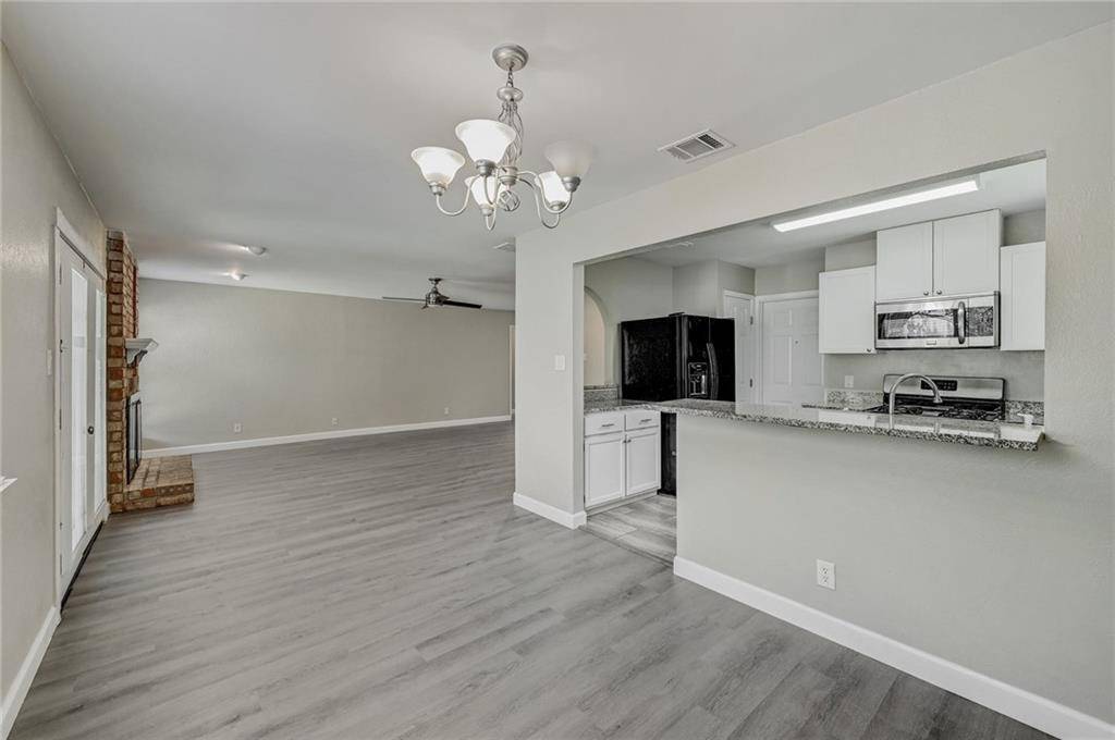 Round Rock, TX 78681,906 Cactus DR