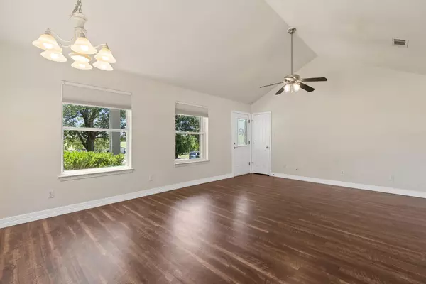 Hutto, TX 78634,1701 County Road 107