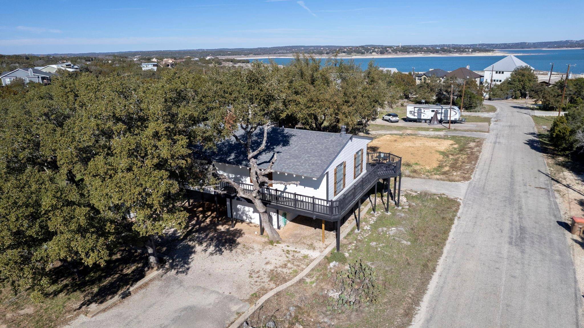 1425 Rip Jay CIR, Canyon Lake, TX 78133