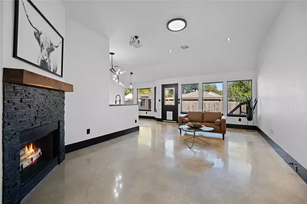 Hutto, TX 78634,100 Whitfield ST