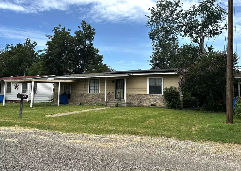 419 Maresh Street ST, Taylor, TX 76574