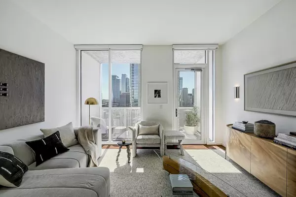 Austin, TX 78701,301 West Ave #2105