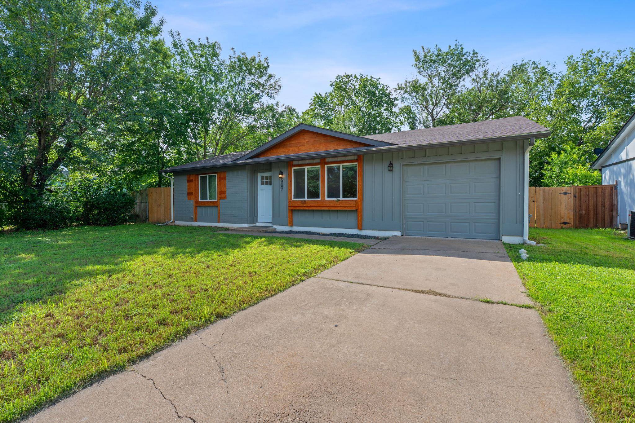 5001 Dove Springs DR, Austin, TX 78744