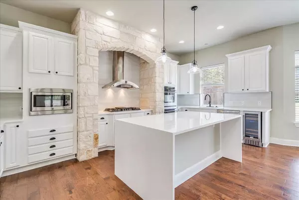 Austin, TX 78737,175 Blazing Star DR