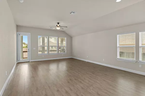 Schertz, TX 78108,6533 Crockett Cv