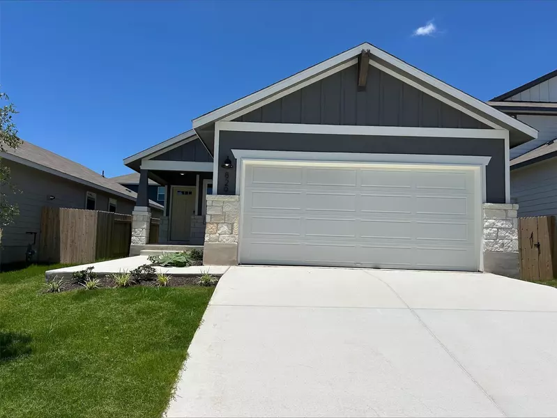 829 Sun Grove TRL, Georgetown, TX 78628