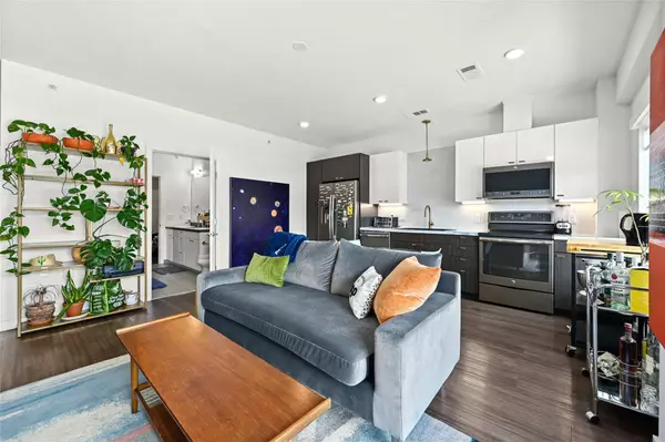 Austin, TX 78745,4361 S Congress Ave #228