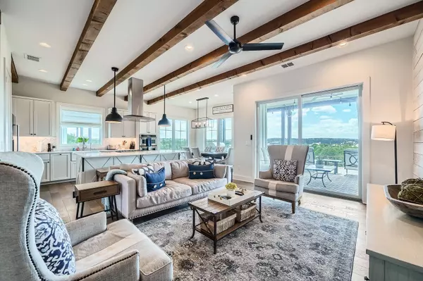 Spicewood, TX 78669,19517 Flying J BLVD #8
