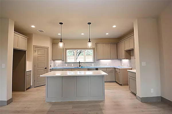 Fischer, TX 78623,1513 Redwood RD