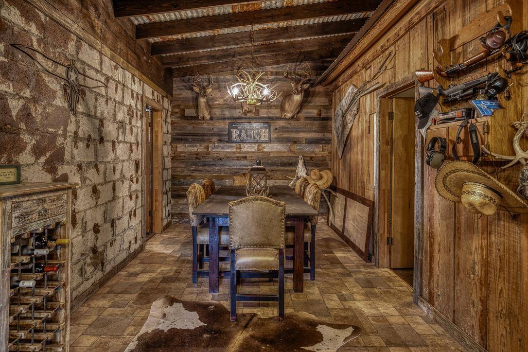 Menard, TX 76859,7748 Winslow LN