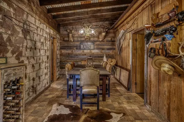 Menard, TX 76859,7748 Winslow LN