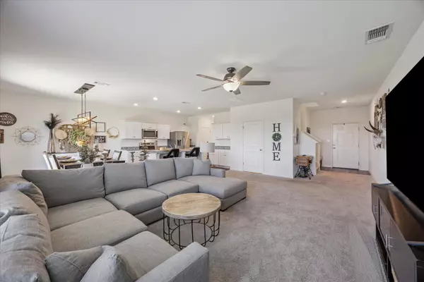 Jarrell, TX 76537,208 Night Riders WAY