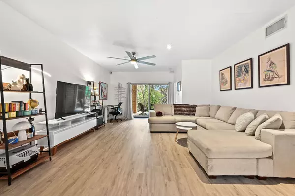 Austin, TX 78741,2450 Wickersham LN #P1605