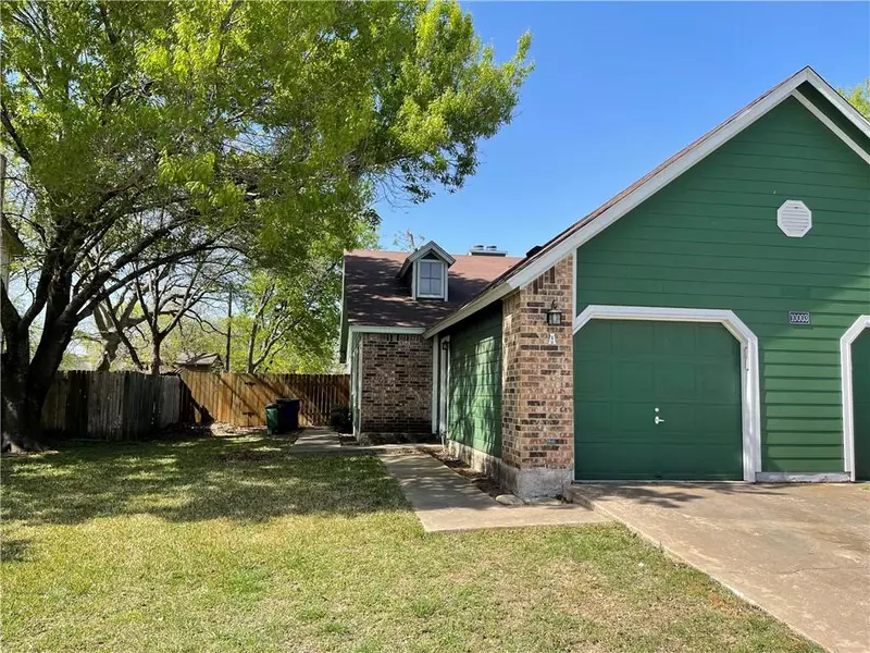 10003 Parliament House RD #A, Austin, TX 78729
