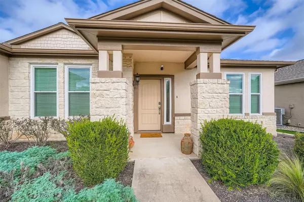 Georgetown, TX 78633,304 Pipe Creek LN