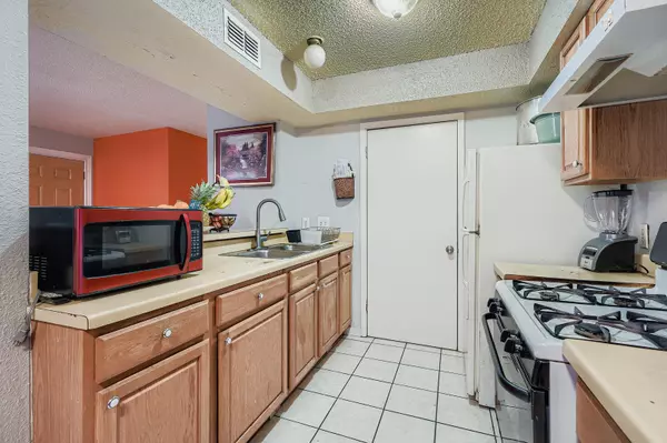 Austin, TX 78745,5803 Cougar DR