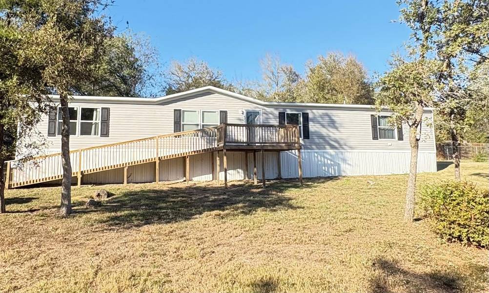 447 Big Bow, Smithville, TX 78957