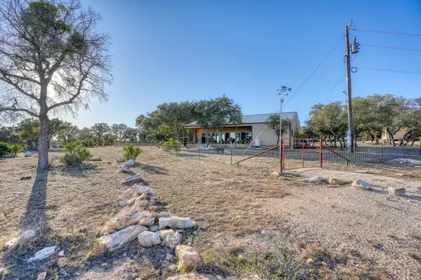 Lampasas, TX 76550,1261 Park Road