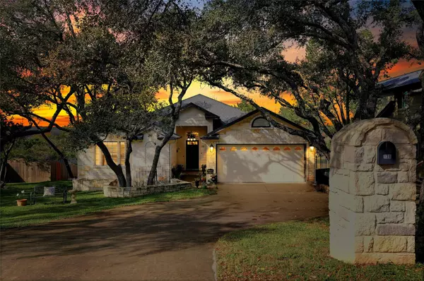 136 Champion CIR, Wimberley, TX 78676