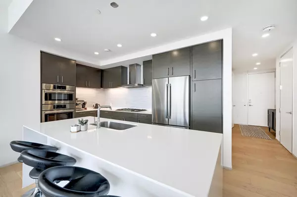 Austin, TX 78701,301 West Ave #16 08
