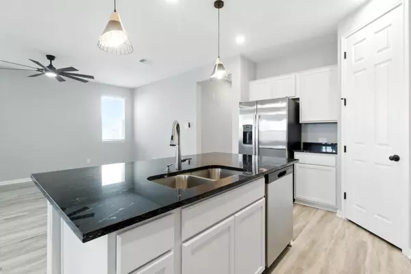 Jarrell, TX 76537,660 Seabiscuit DR