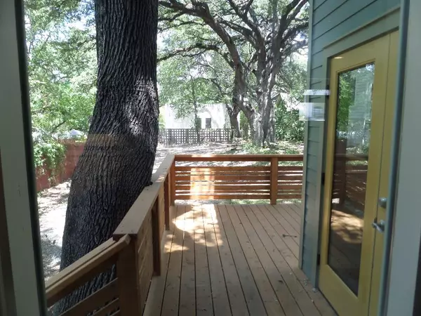 Austin, TX 78704,416 W Johanna ST
