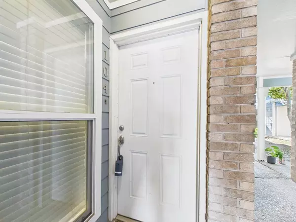 Austin, TX 78705,400 W 35th ST ##104