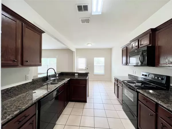 Jarrell, TX 76537,108 Major Lee LN