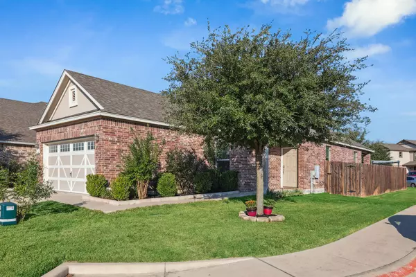 Round Rock, TX 78665,2950 E Old Settlers BLVD #96