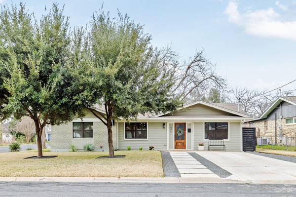 1806 Louise ST, Georgetown, TX 78626