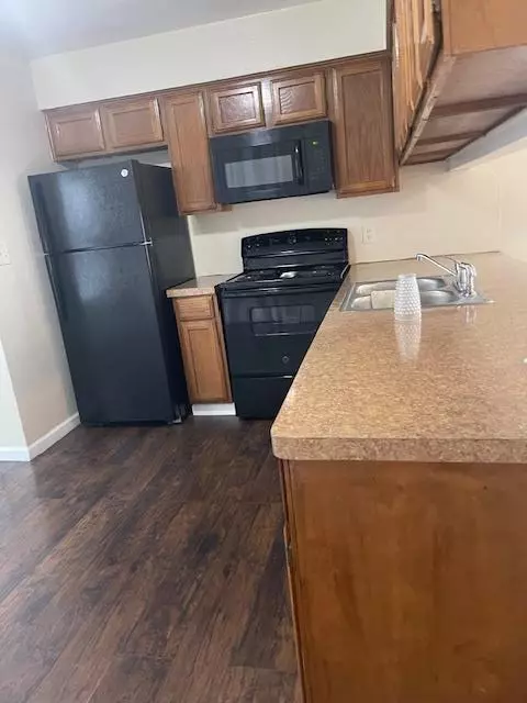 Lockhart, TX 78644,908 Guadalupe ST