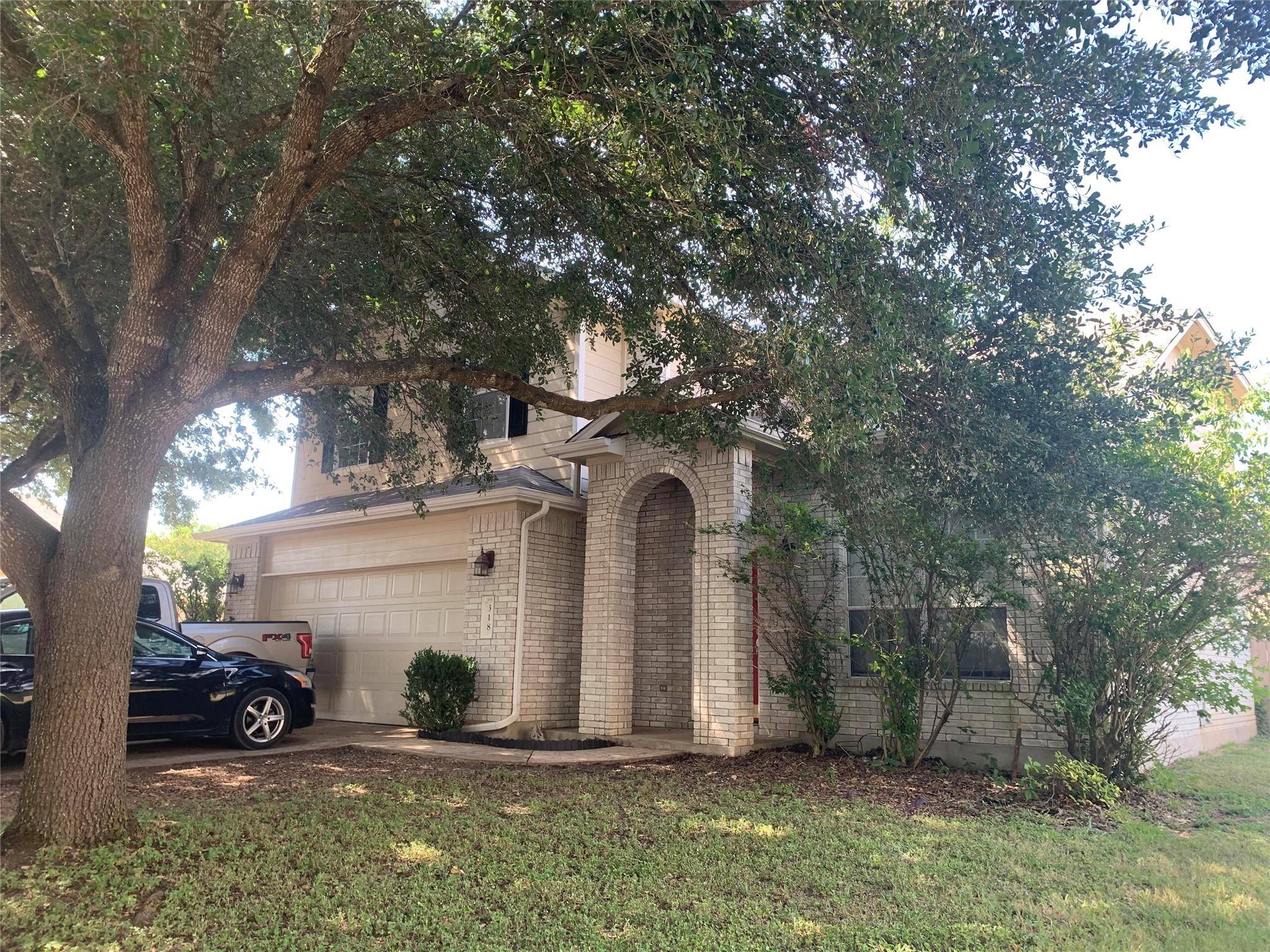 318 Belinda CT, Bastrop, TX 78602