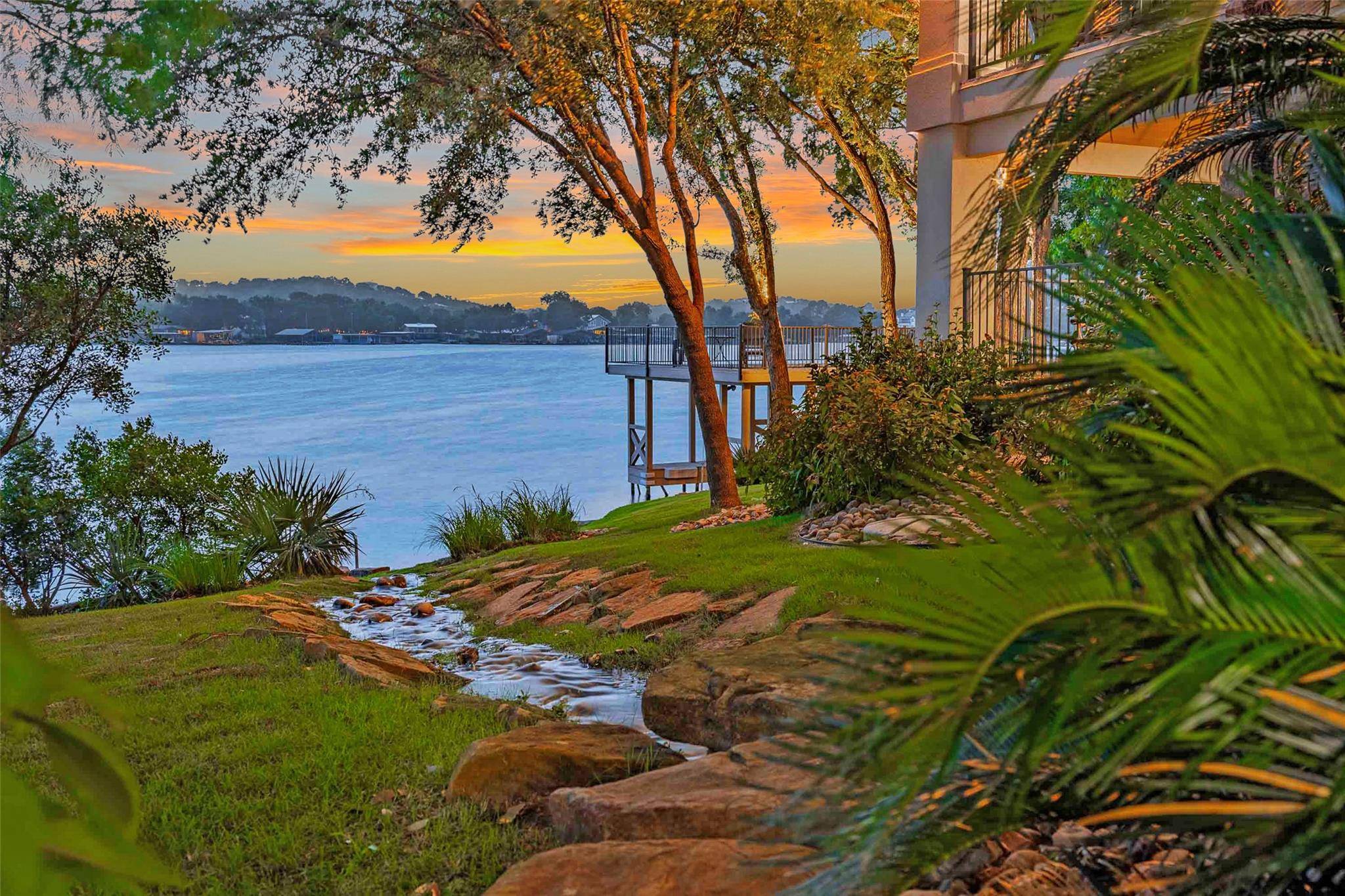 Horseshoe Bay, TX 78657,213 Beaver CIR