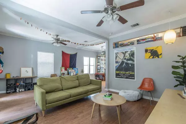 Austin, TX 78702,1220 Taylor ST