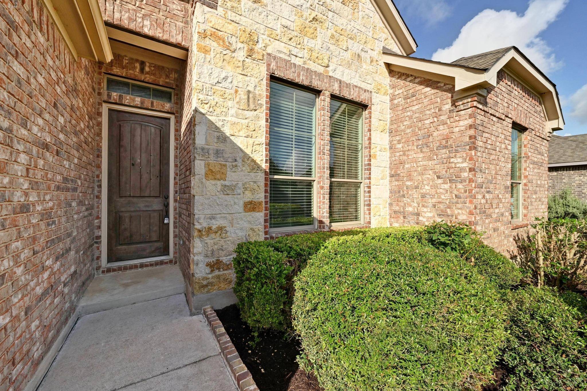 Buda, TX 78610,645 Clear Springs HOLW