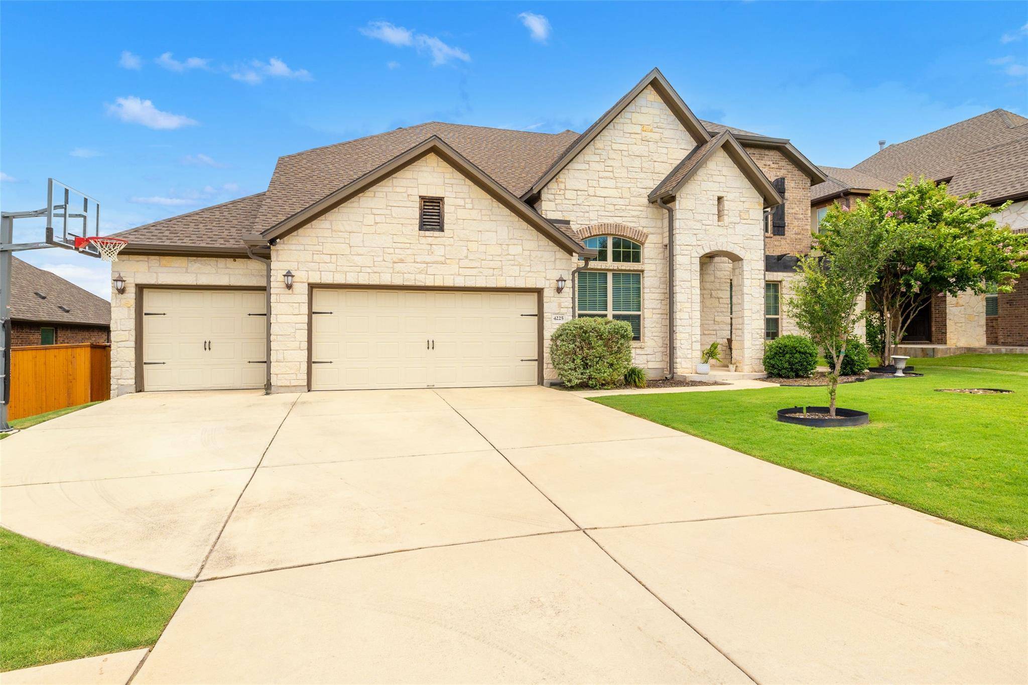 4225 Borho Ranch ST, Leander, TX 78641