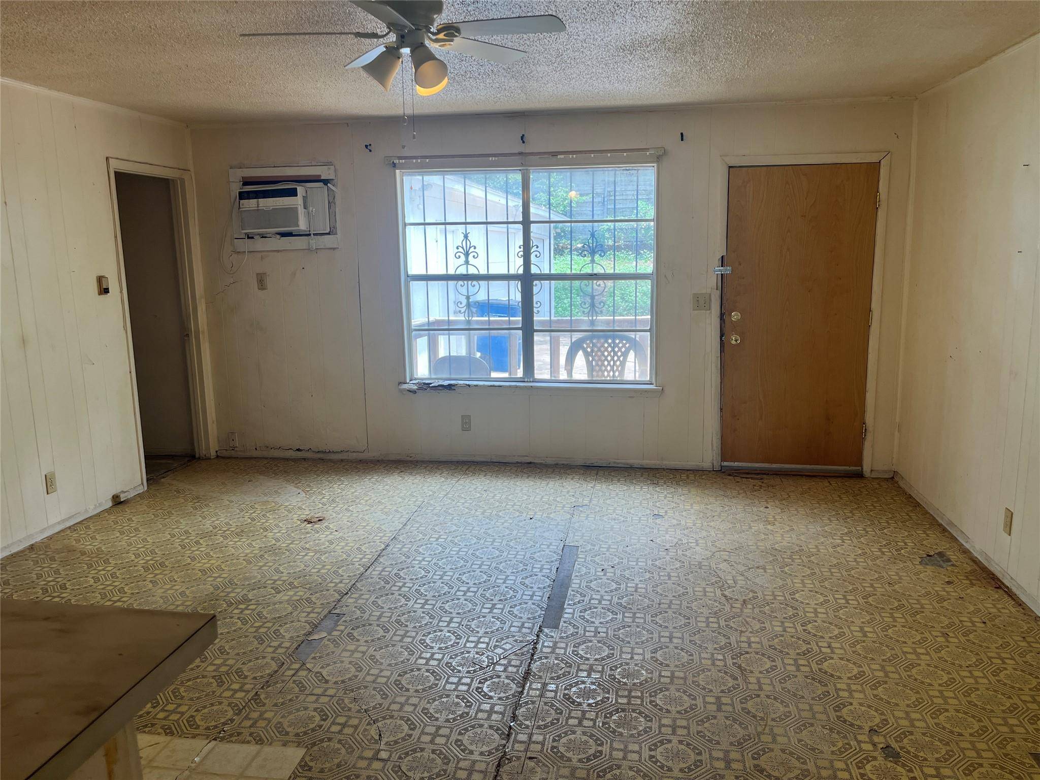 Austin, TX 78721,4307 Leslie Ave