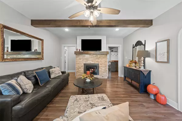 Cameron, TX 76520,1005 E 14th ST